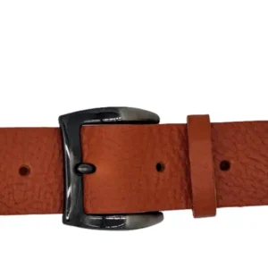 Ceinture brute en cuir camel, largeur 35 mm, boucle canon de fusil. Global. Fabriquée artisanalement en France, dans notre atelier en Vendée. Boucle.