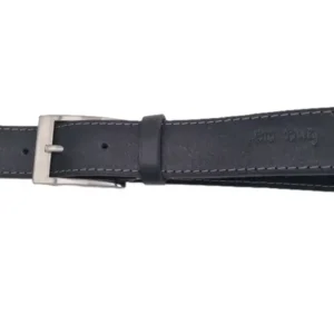Ceinture en cuir noir 30 mm, piqûre gris clair, boucle argent satinée. Fabriquée artisanalement en France, en Vendée - Vue globale.